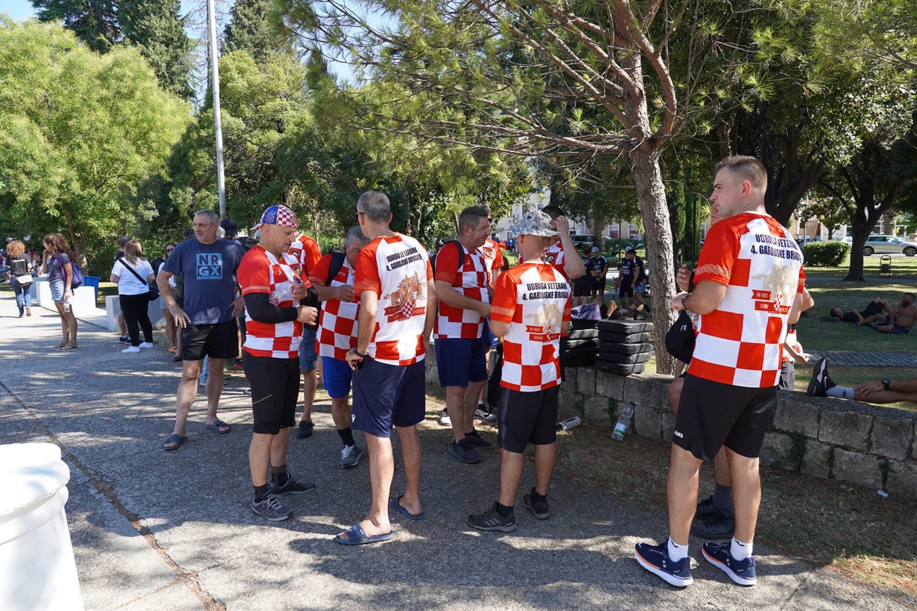 (1)